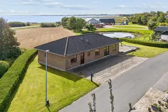 Villa på Strandvænget 8, Sønder Dråby, 7900 Nykøbing M