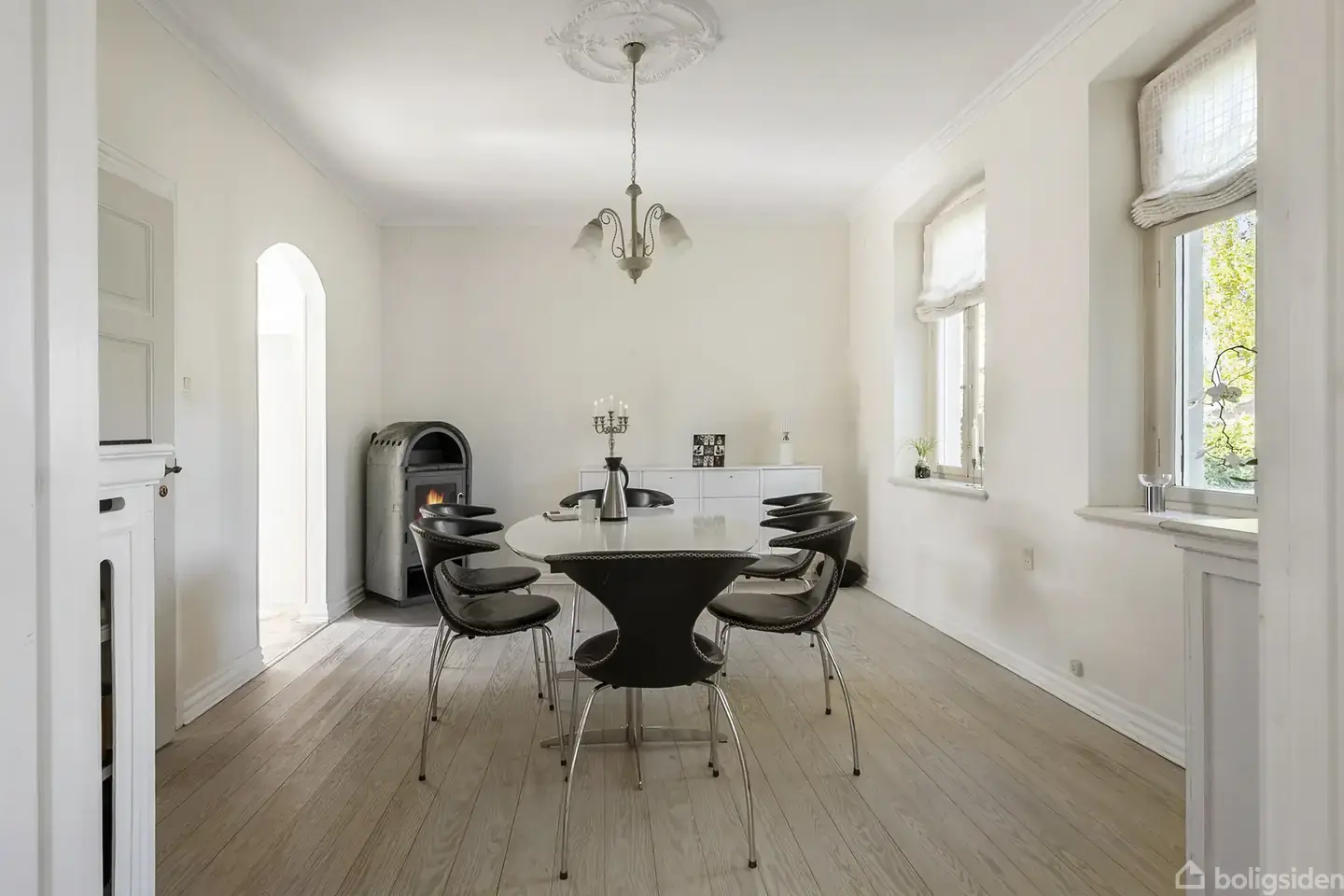 Velholdt 198 m² villa i Ulkebøl med flotte detaljer. - Widok 3