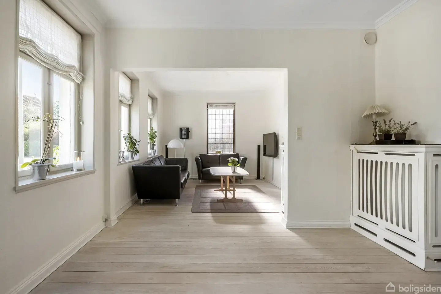 Velholdt 198 m² villa i Ulkebøl med flotte detaljer. - Widok 4