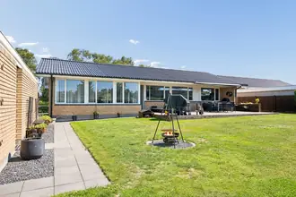 Villa på Syrenvej 10, 4690 Haslev