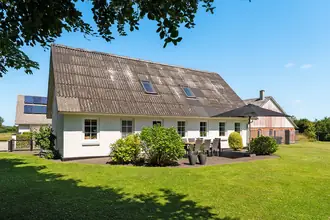 Landejendom på Røjkærvej 4, Vind, 7500 Holstebro