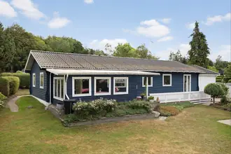 Villa på Højdevej 22, 4750 Lundby