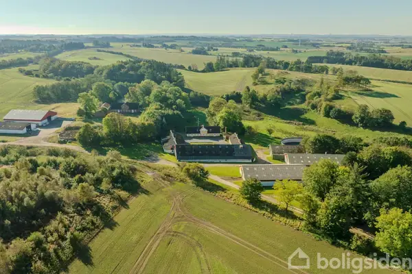 Landejendom på Buddevej 7, 9900 Frederikshavn