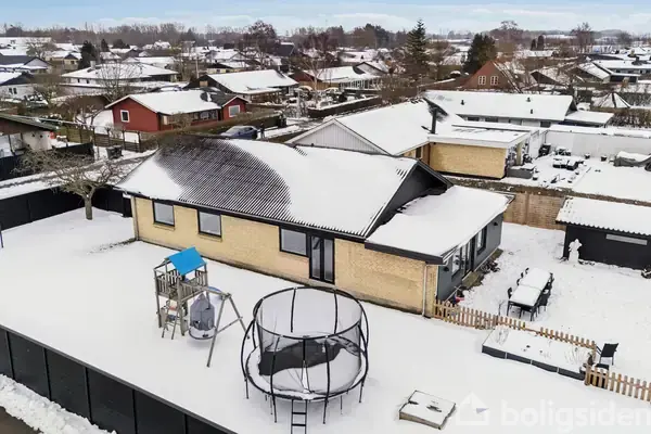 Villa på Snebærvej 2, 4540 Fårevejle