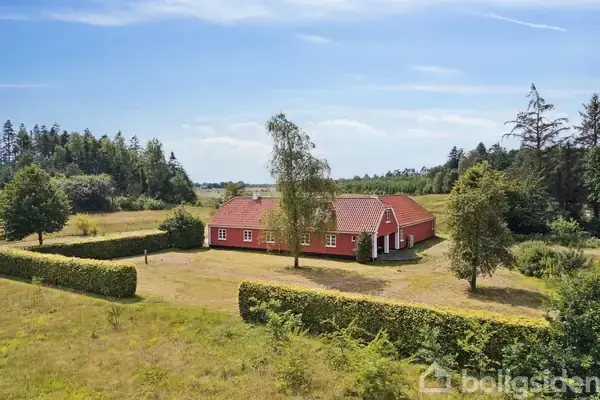 Landejendom på Hvidevej 16, 8800 Viborg