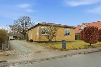 Villa på Byvejen 21, Rousthøje, 6818 Årre