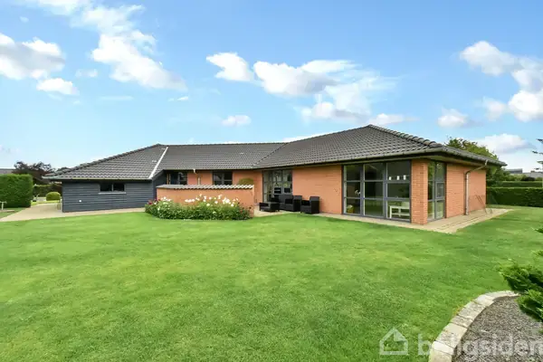 Villa på Søvænget 65, 7451 Sunds