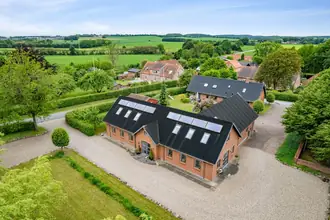 Villa på Fårupvej 100A, Fårup, 8471 Sabro