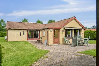 Fritidshus på Skovduevej 11, Villingerød, 3120 Dronningmølle