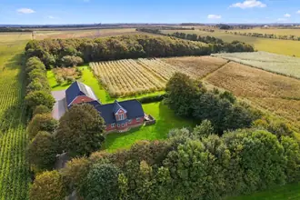 Landejendom på Stratvej 24, Sejstrup, 6740 Bramming