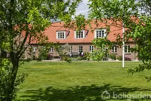 Landejendom på Holmvej 1, 6990 Ulfborg