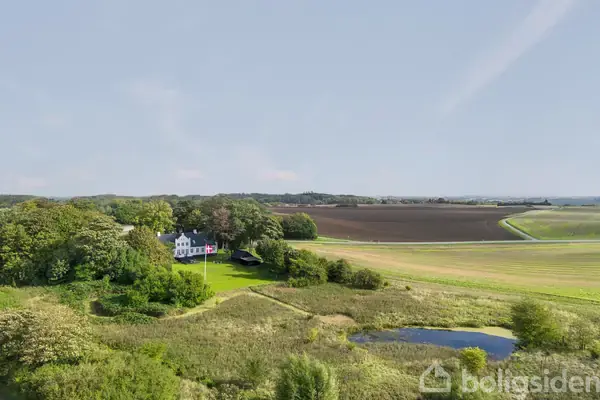 Landejendom på Ballevej 197, 8300 Odder
