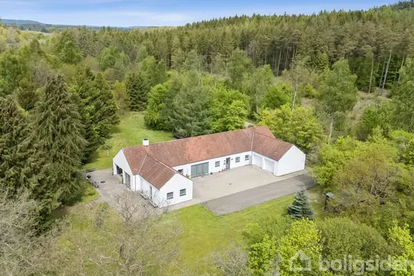 Landejendom på Højlundvej 3, 8660 Skanderborg