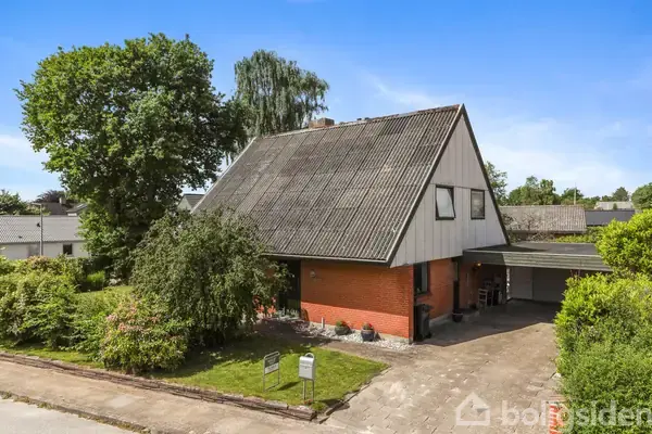 Villa på Tines Vej 22, 9380 Vestbjerg