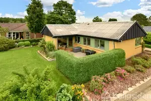 Villa på Hvejselvej 13, 7323 Give