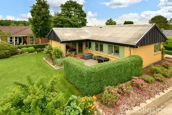Villa på Hvejselvej 13, 7323 Give