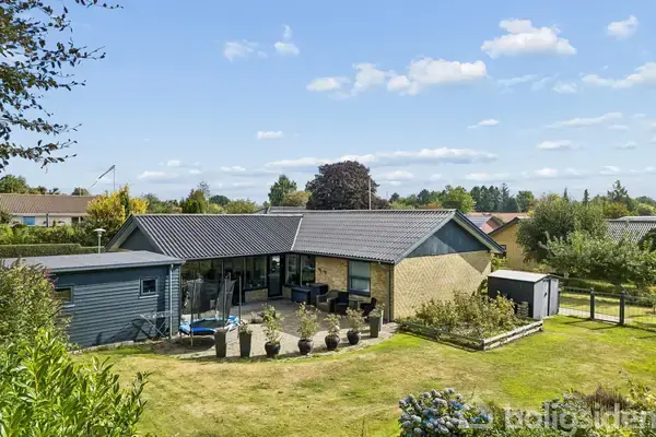 Villa på Elmevej 20, 7182 Bredsten