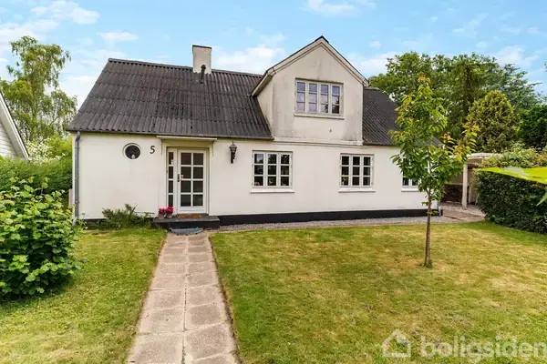 Villa på Skjoldhøjvej 5, 8471 Sabro