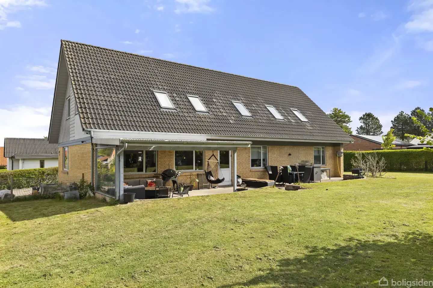 DEN PERFEKTE VILLA TIL DEN PLADSKRÆVENDE FAMILIE