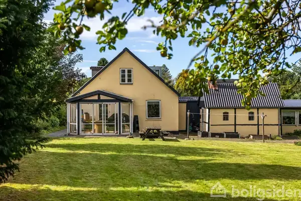 Villa på Karl Af Rises Vej 8, 4653 Karise