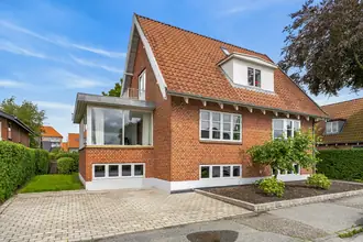 Villa på Poul Buås Vej 6, 9000 Aalborg