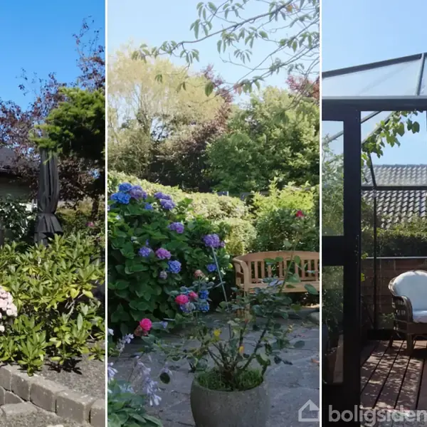 Tre billeder af en have: Venstre viser en terrasse med blomsterkrukke og parasol. Midten har en blomsterfyldt sti med bænk. Højre viser et drivhus med stole og bord.