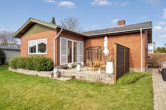 Villa på Østre Alle 4, Brejning, 7080 Børkop
