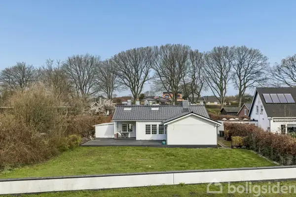 Villa på Fjordvejen 33, 6340 Kruså