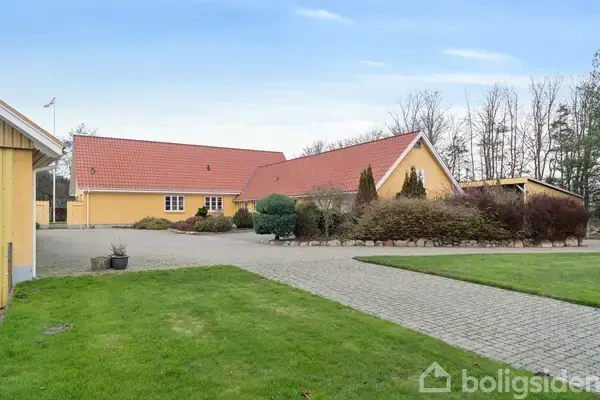 Landejendom på Viborgvej 114, 8600 Silkeborg