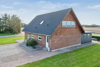 Landejendom på Vejbyvej 558, Vejby, 9760 Vrå