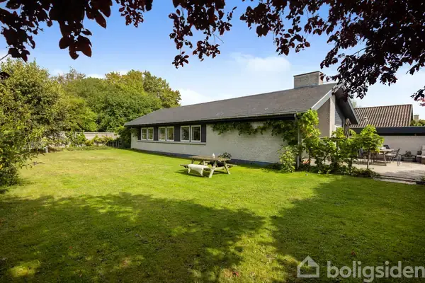 Villa på Rismarken 3, 2680 Solrød Strand
