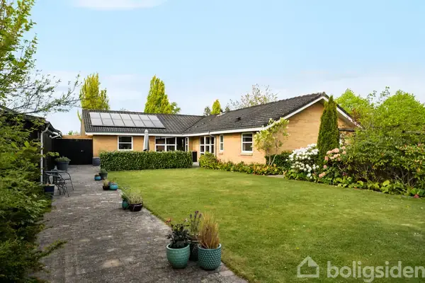 Villa på Peter Svinths Vej 114, 7442 Engesvang