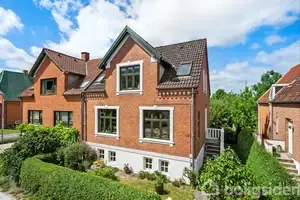 Villalejlighed på Slotsbakkevænget 5, st., 5000 Odense C