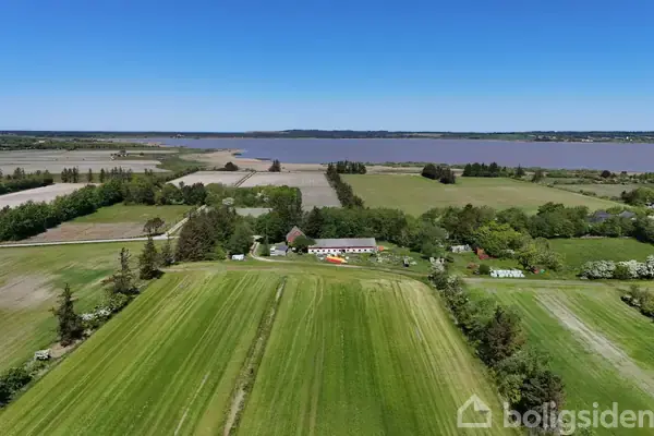 Landejendom på Fjordvej 16, 7741 Frøstrup