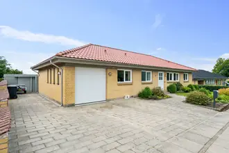 Villa på Baldersvej 33, 9700 Brønderslev