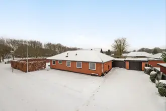 Villa på Bakken 2, Tarp, 6715 Esbjerg N