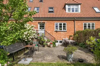 Rækkehus på Skodsborgparken 27, 2942