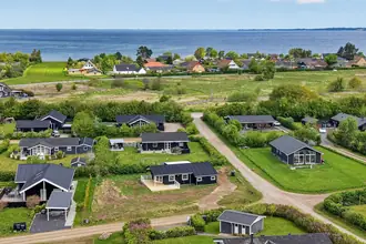 Fritidshus på Ravnholt 20, Havnsø, 4591 Føllenslev