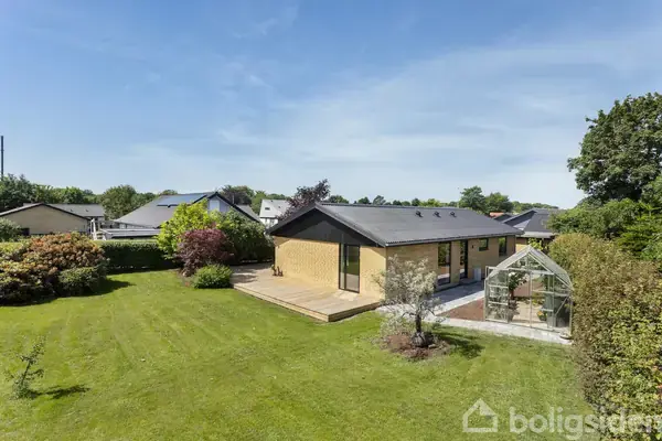 Villa på Holbergsvej 8, 9760 Vrå