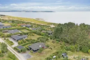 Fritidsbolig på Skråningen 45, 8420 Knebel