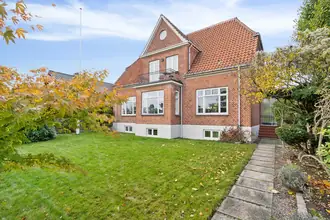 Villa på Skovbakkevej 15, 2920 Charlottenlund
