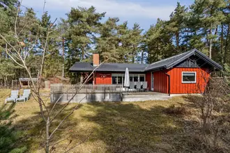Fritidshus på Fyrreskoven 30, Pedersker, 3720 Aakirkeby