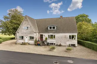 Villa på Enggårdsvej 26, Kragelund, 8723 Løsning
