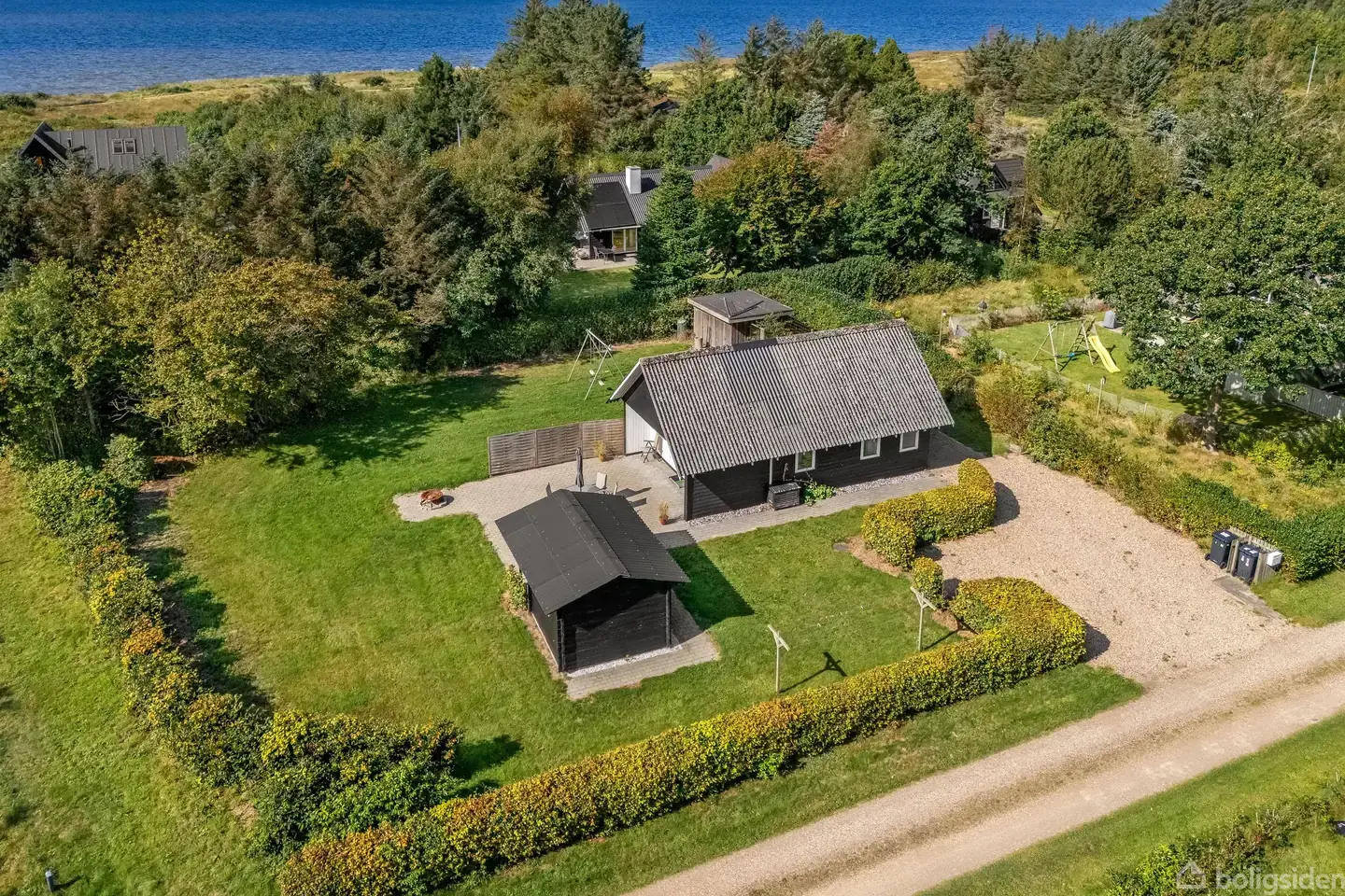 Skønt fritidshus med anneks i kort afstand til fjorden - Visning 2