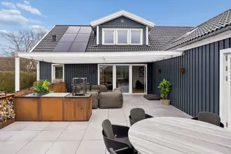 Villa på Amtsskrivervej 10, 4671 Strøby