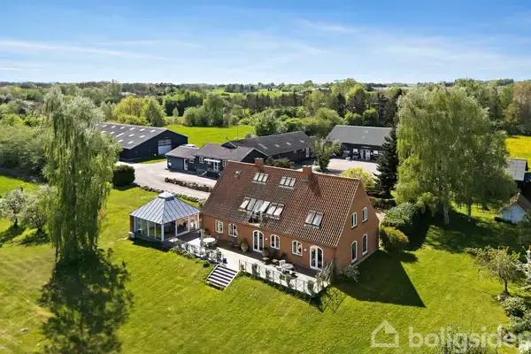Landejendom på Asserholmvej 3, 4390 Vipperød