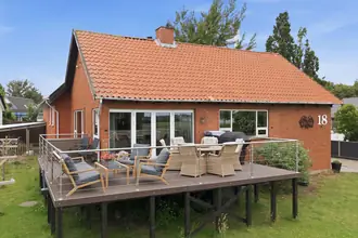 Villa på Fjordvej 18, 5330 Munkebo