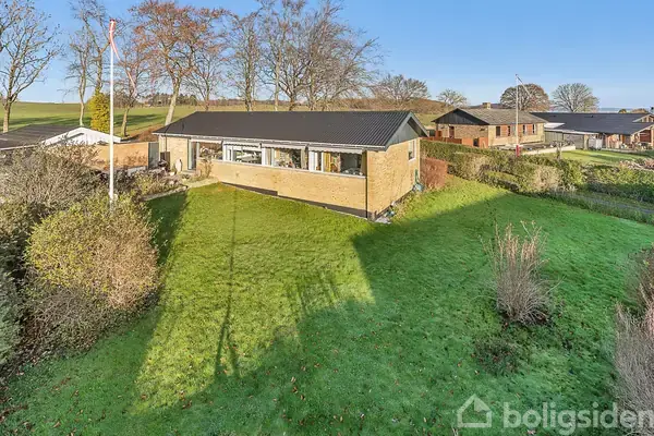 Villa på Sanatorievej 18, 8541 Skødstrup