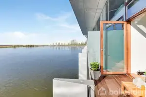 Ejerlejlighed på Robert Jacobsens Vej 84, st. t2., 2300 København S