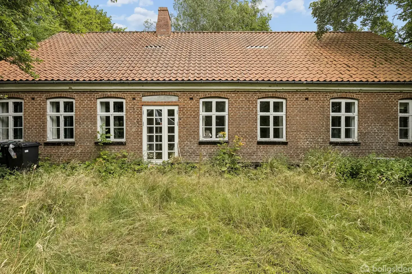 Villa på Hovedvejen 106, 6052 Viuf